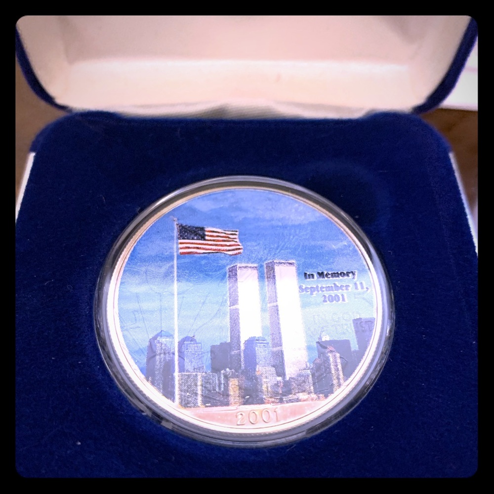 America United 2001 Silver Eagle Dollar